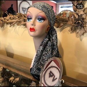 Vintage green spotted scarf/wrap